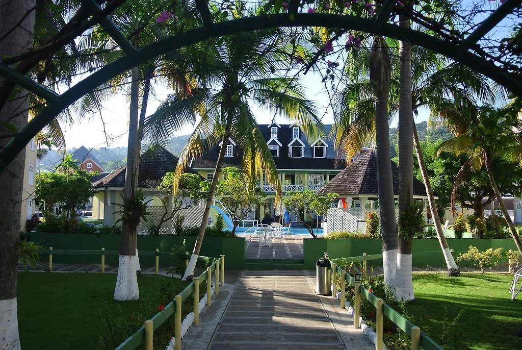 Beach One Bedroom Suite 13 Ocho Rios Apartment